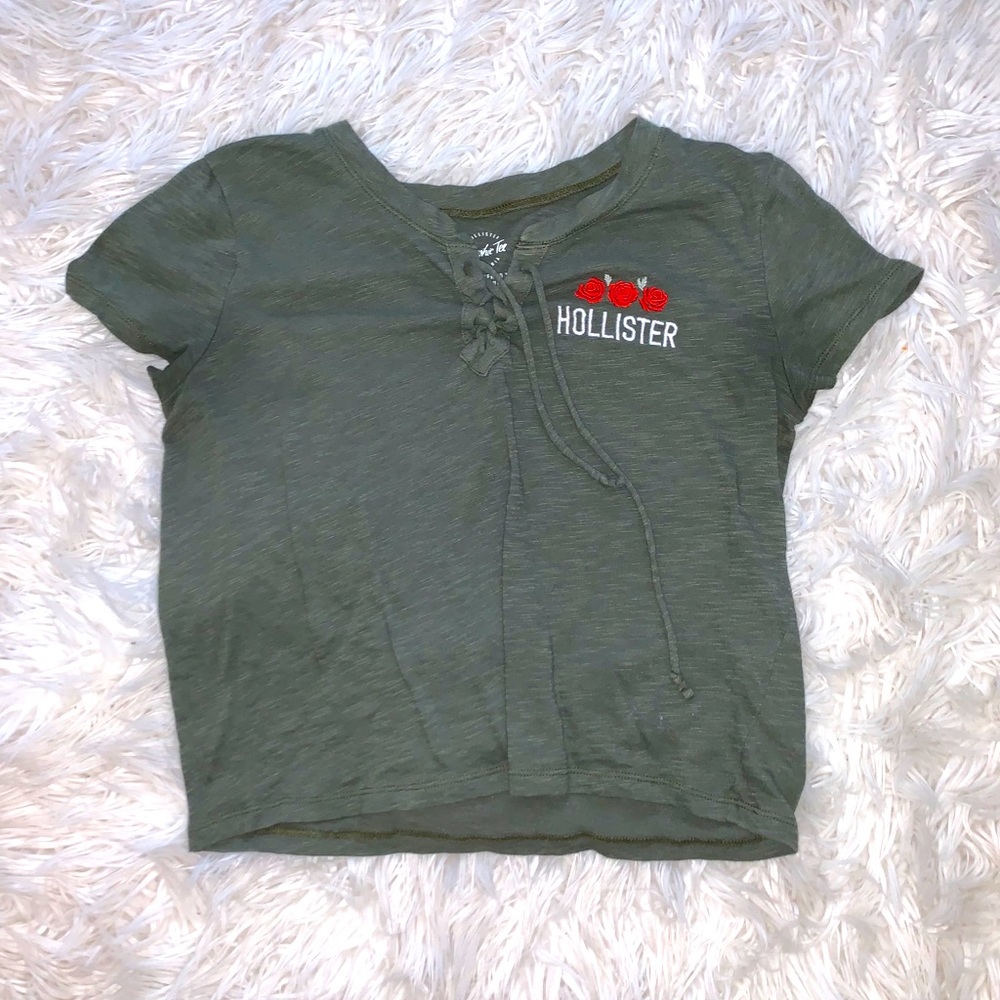 Hollister green graphic tee w/ tie-up collar